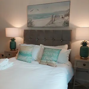 One Bed Luxury In Heart Of Canary Wharf, E14 , London United Kingdom