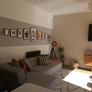 Luxury 4 Bed Family Property In Popular Location , Sheffield United Kingdom